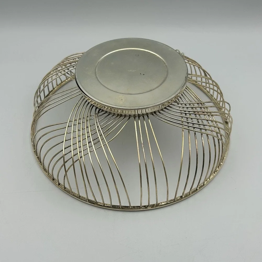 Vintage MCM Silver Plated Round Wire Bread / Fruit Basket‎